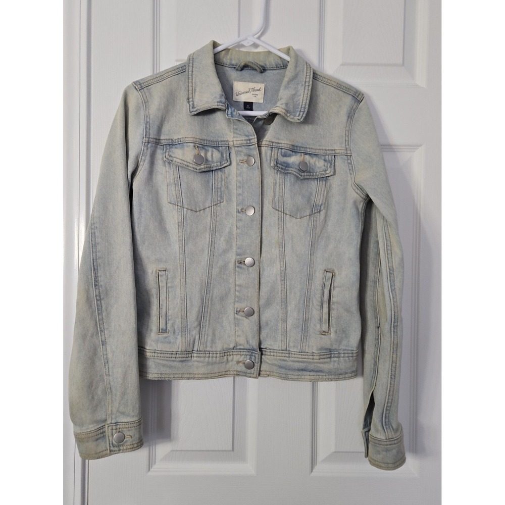 Universal Thread Womans Denim Jacket Size XSmall